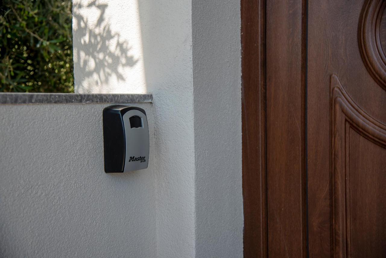 Emmy Villa Anevato Exterior photo